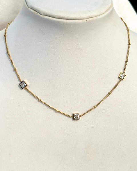 FALLON LUXE QUEENS NECKLACE